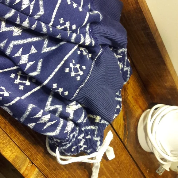 MAKE OFFER-- LulaRoe Jax - Picture 3 of 5